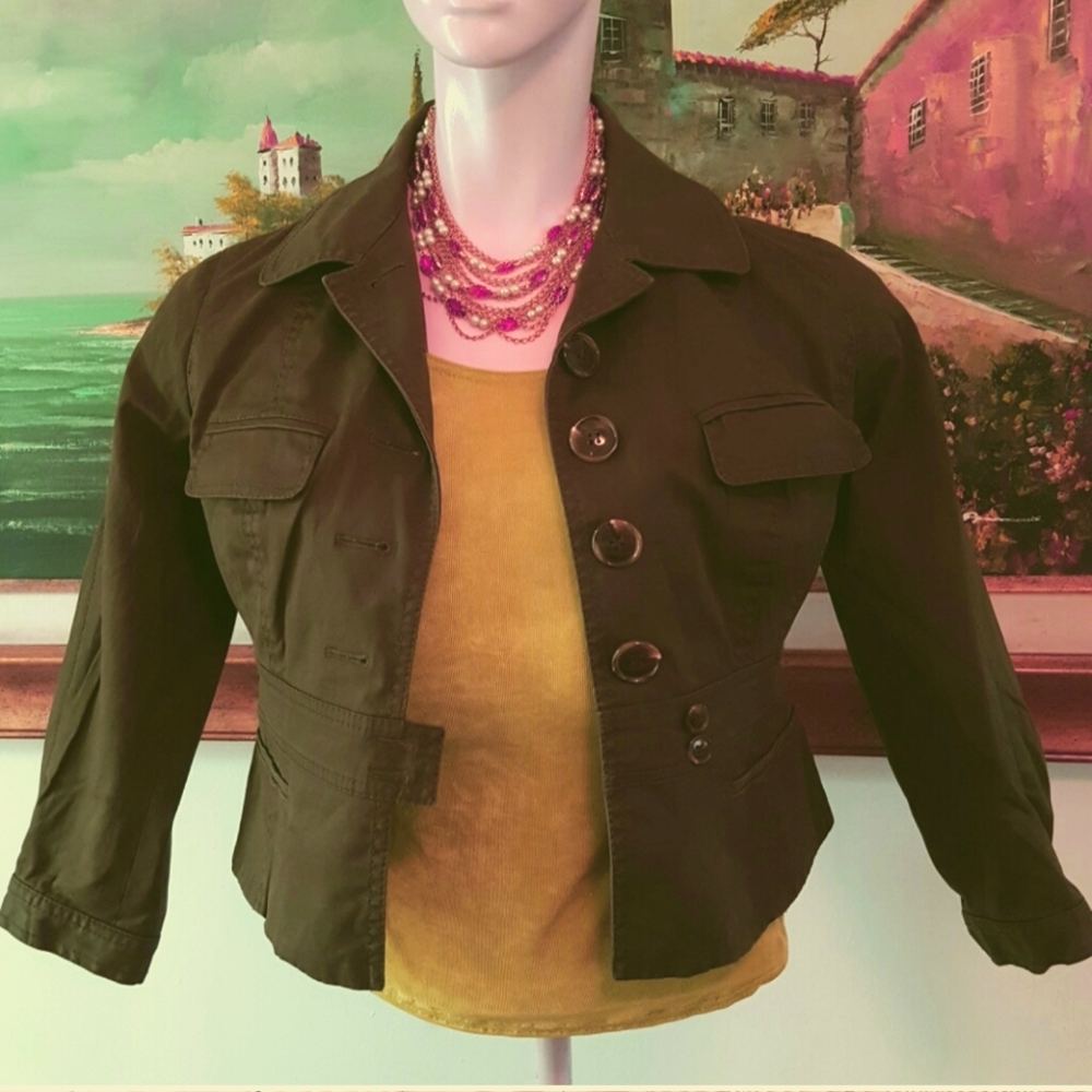 Crop dark green jacket